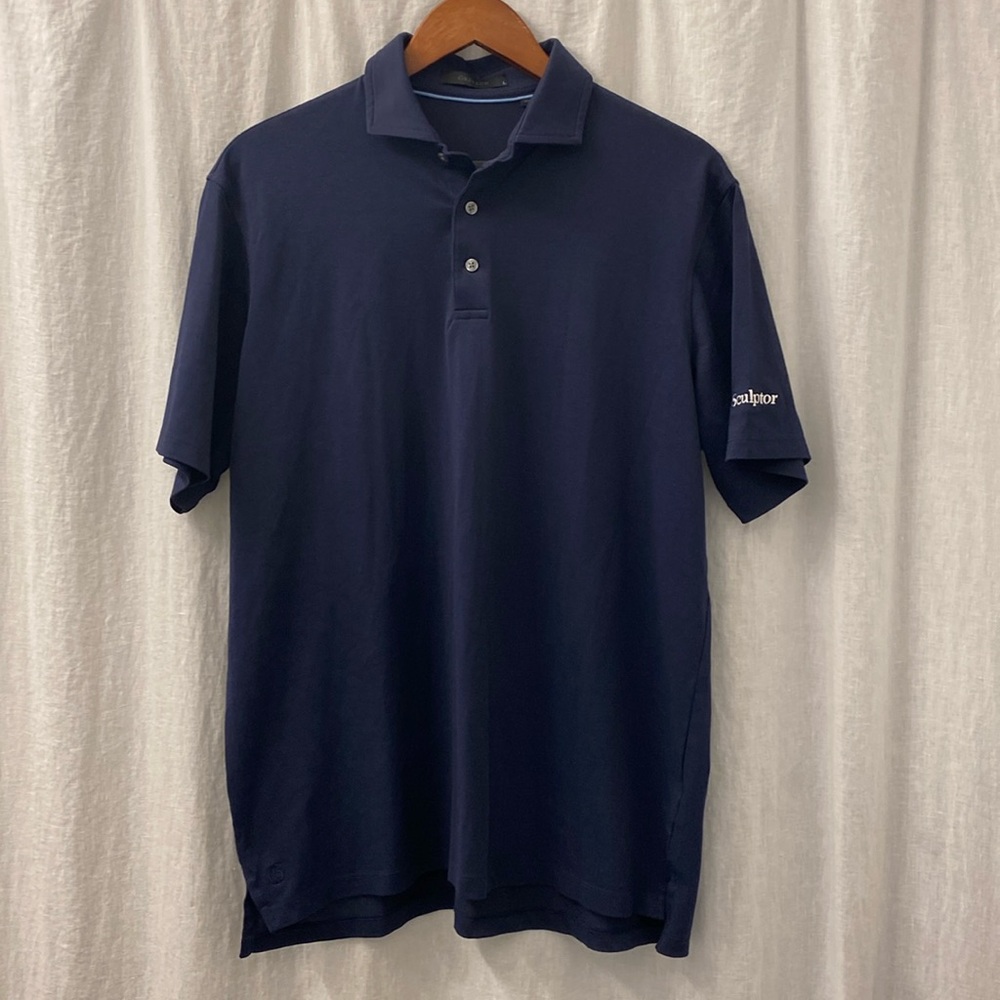 GREYSON Navy Blue Polo brrr Fabric Sculptor Speill Out on Left‎ Sleeve Size L